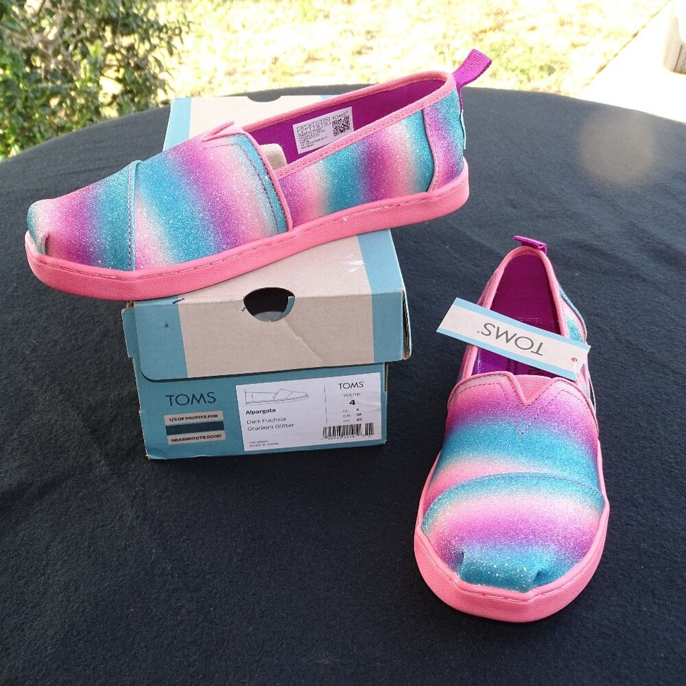 NWT TOMS Youth Alpargata Slip-On Shoes Dark Fushia Gradient Glitter Size 4